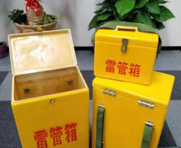 石河镇玻璃钢雷管箱有哪些特点